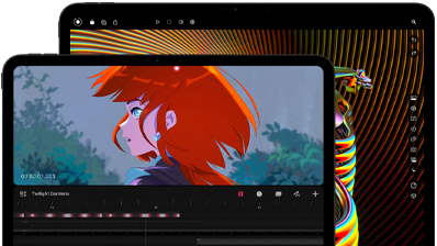 13palcový iPad Pro a 11palcový iPad Pro, pohled zepředu, orientace na šířku, vesmírně černá barva, zaoblené rohy, černý rámeček displeje, na 11palcovém displeji se zobrazuje sytě barevný obrázek postavy s červenými vlasy, na 13palcovém displeji se zobrazují barevné ovládací prvky na úpravy fotek